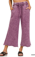 Load image into Gallery viewer, Zenana Cropped Pants