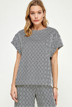 Load image into Gallery viewer, Black and White Herringbone Set