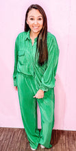 Load image into Gallery viewer, Kelly Green Pleated Set