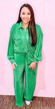 Load image into Gallery viewer, Kelly Green Pleated Set