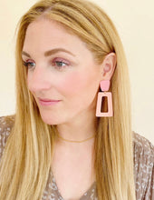 Load image into Gallery viewer, Kennedy Two Tone Linny Earrings