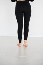 Load image into Gallery viewer, Essential Solid Leggings
