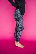 Load image into Gallery viewer, Pink Friday Leggings
