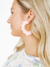 Load image into Gallery viewer, Margo Linny Earrings
